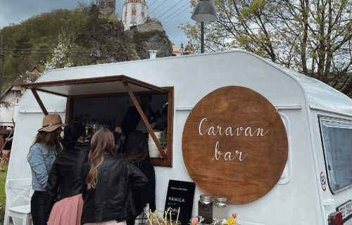 CARAVAN BAR