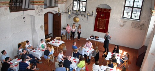 Poznej Třebíč - ochutnávka košer vína v zadní synagoze