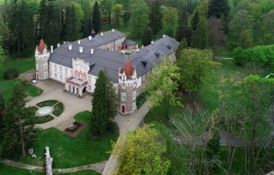 Chateau Herálec - zvenku