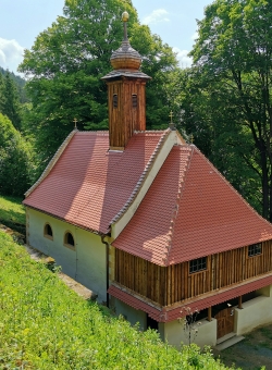 Kaple Nejsvětější Trojice u obce Švařec